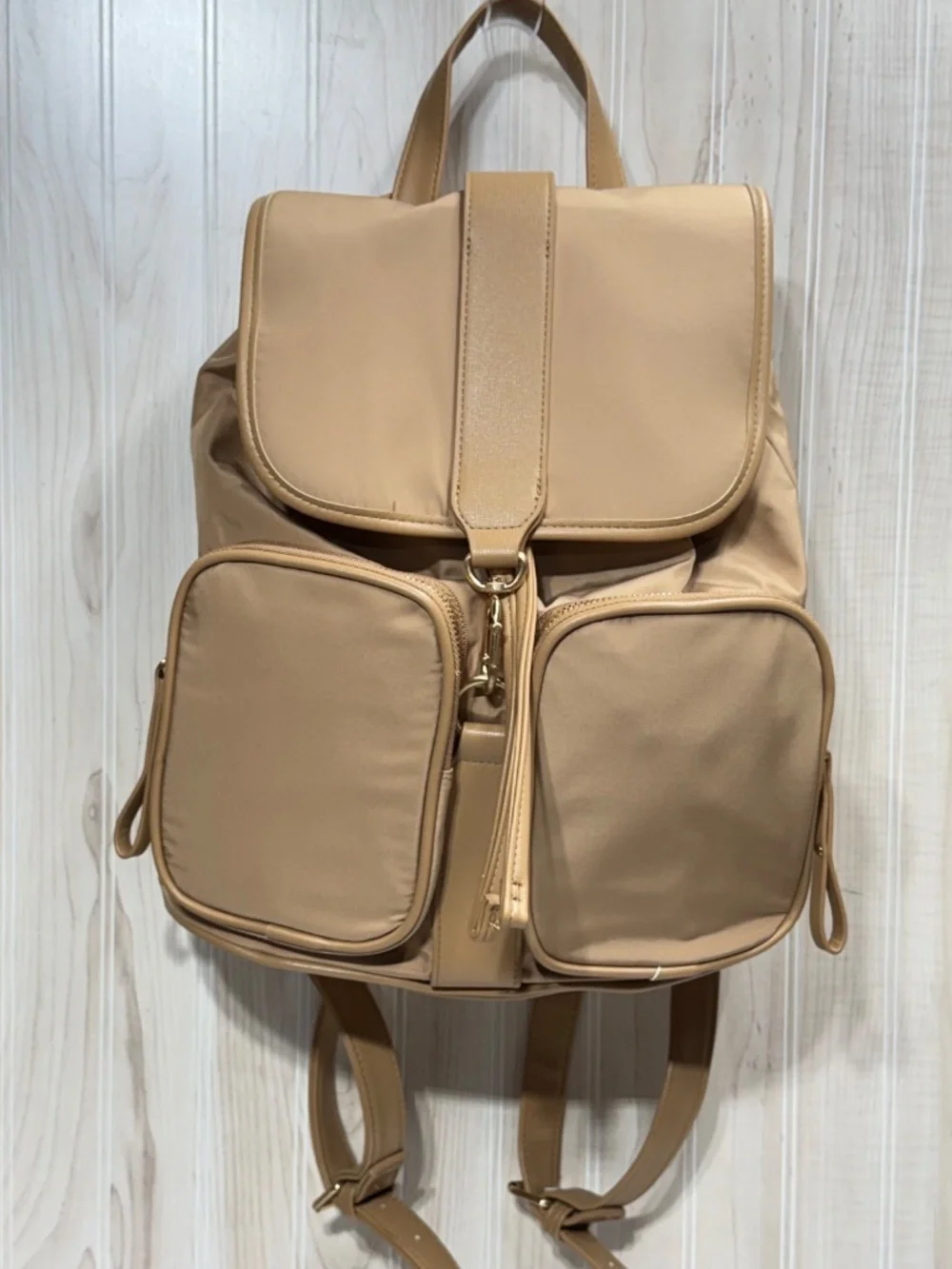 Tan backpack - Picture 4 of 4